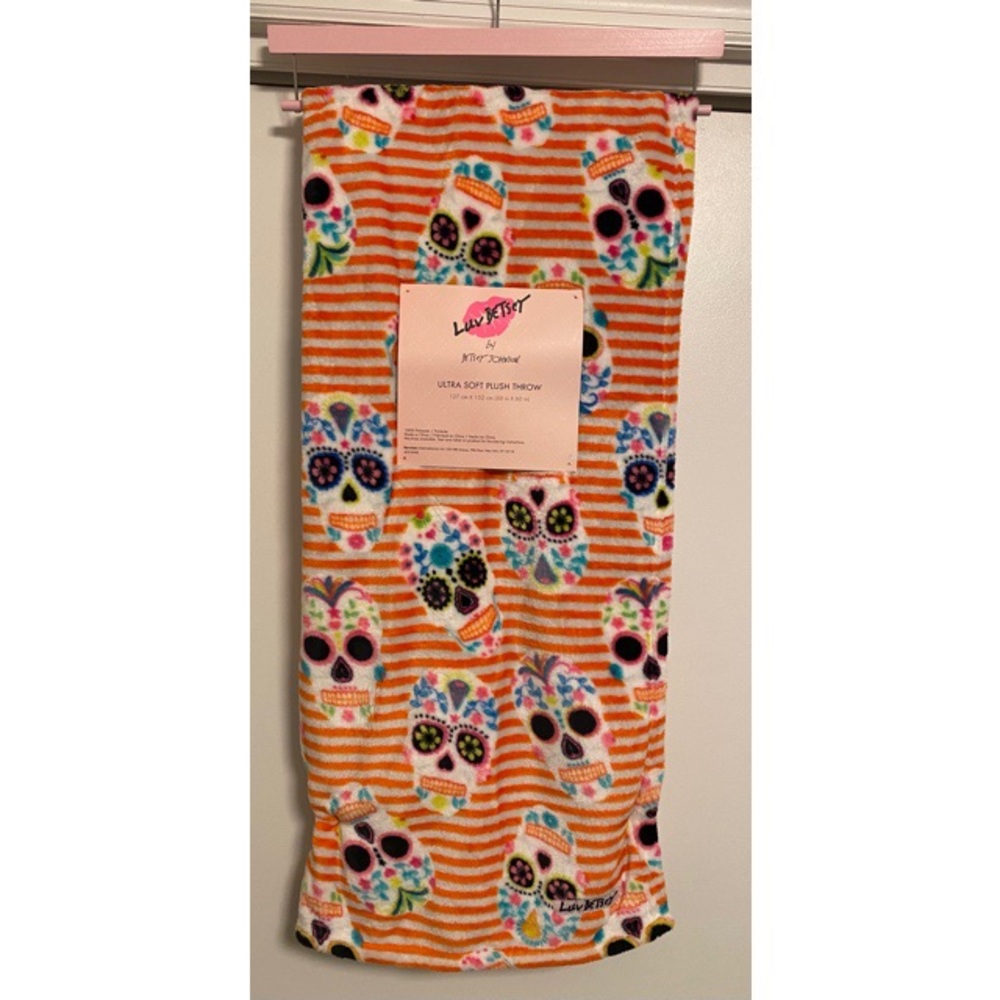 Luv Betsey by Betsey Johnson Sugar Skull Throw